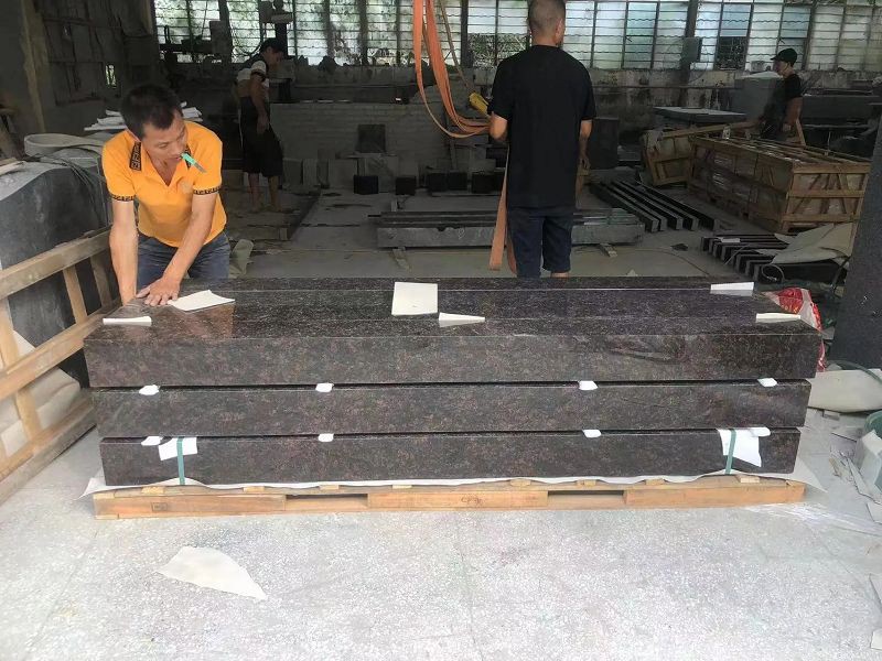 Black-and-Brown-Granite-Tombstone-Brown-Headstone-and-Momumentwebp 2001 Black-and-Brown-Granite-Tombstone-Brown-Headstone-and-Momumentwebp 2001